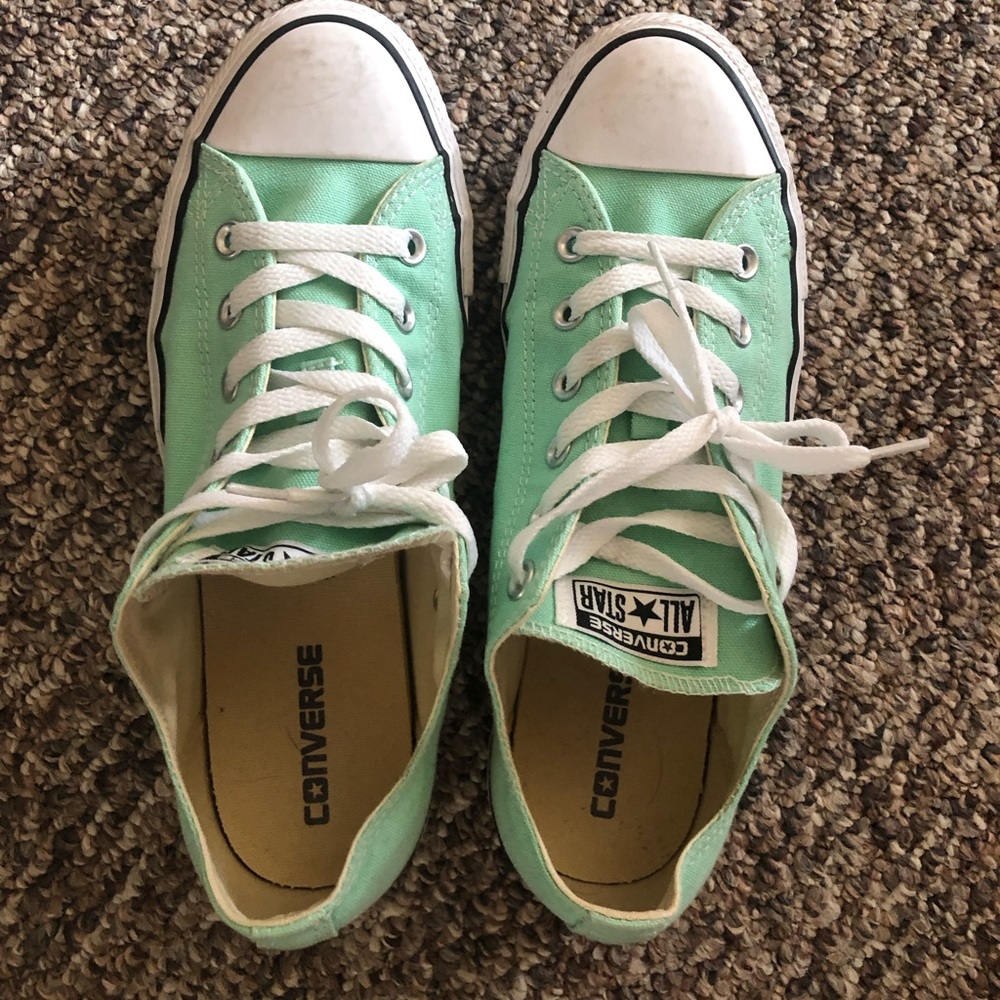 Mint Green converse low tops